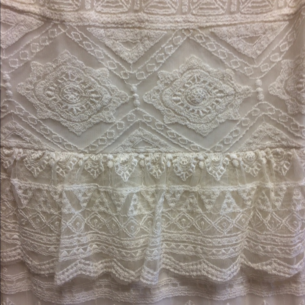 Adorable American Eagle never worn cream dress. - Picture 5 of 5